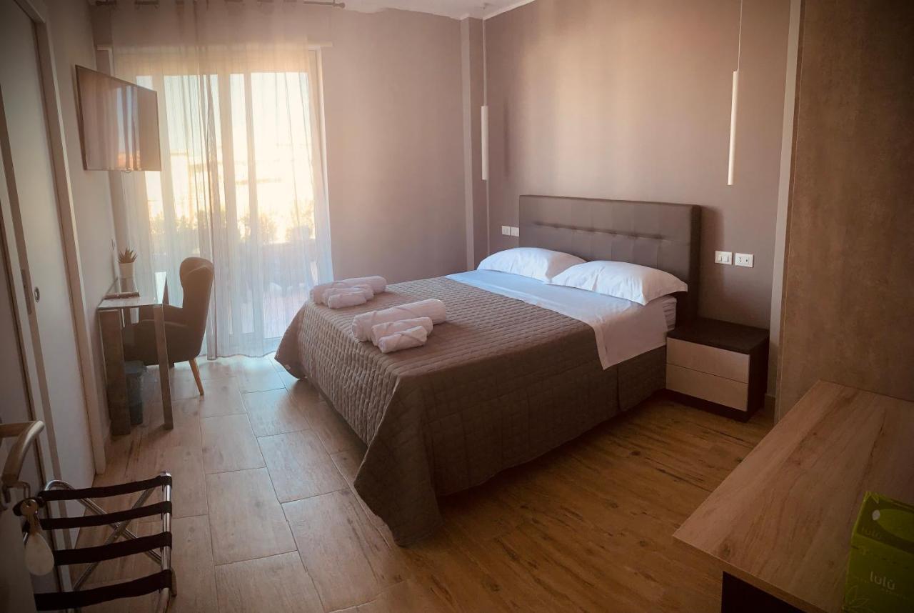 Aqua B&B - Rooms And Apartments Milazzo Exterior photo