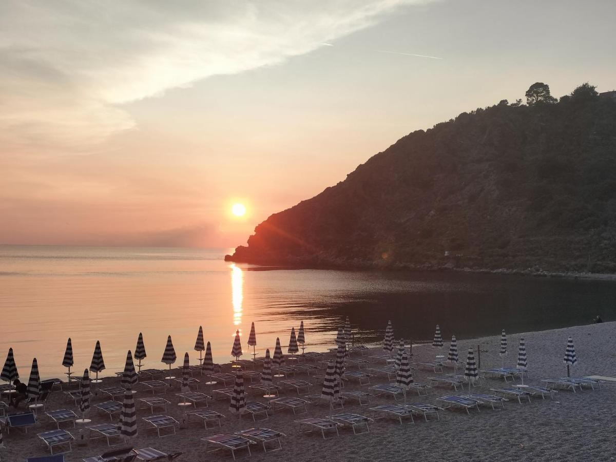Aqua B&B - Rooms And Apartments Milazzo Exterior photo